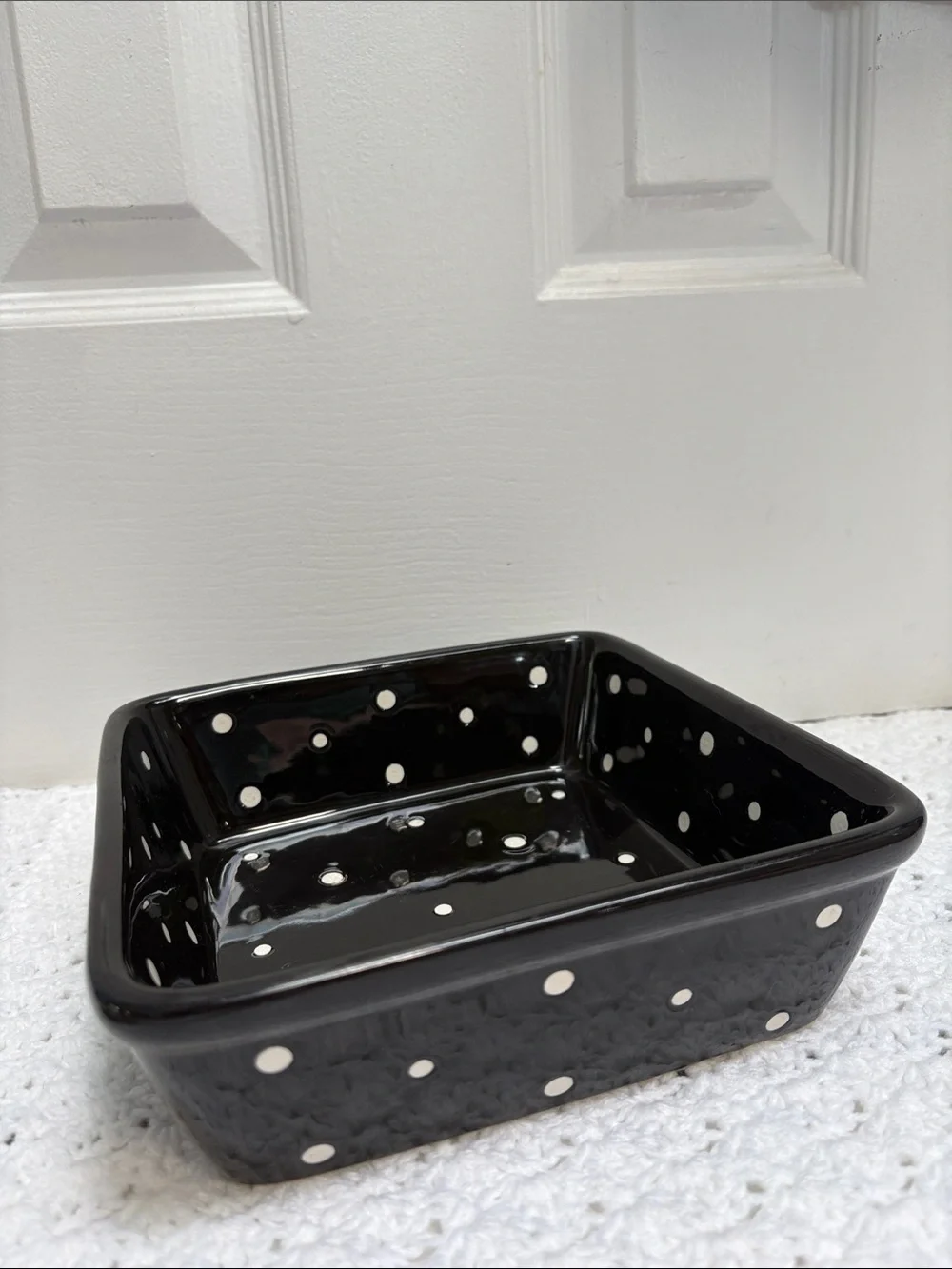 Temp-Tations Presentable Ovenware by Tara Black Polka Dot Ceramic Baking Dish !